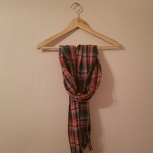 Plaid scarf
